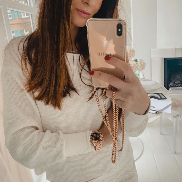 Accessories - 🆕iPhone X phone case with gold chain